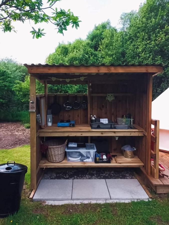 Route 47 Glamping Bell Tents Cross Hands 外观 照片